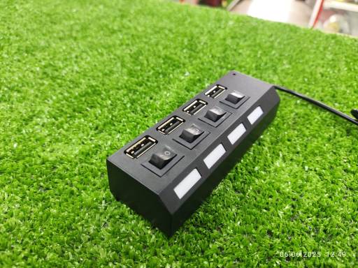 USB-хаб на 4 порта с выключателями