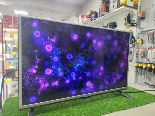 Телевизор LG 32LF550U